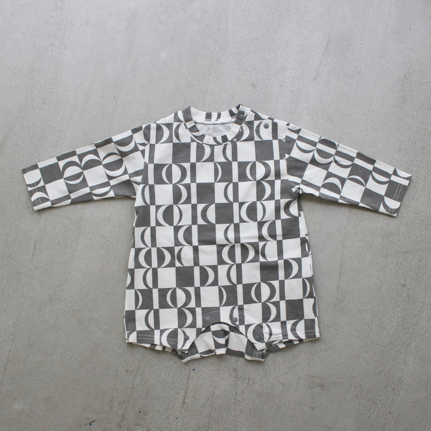 PATTERN LONG SLEEVE ROMPERS