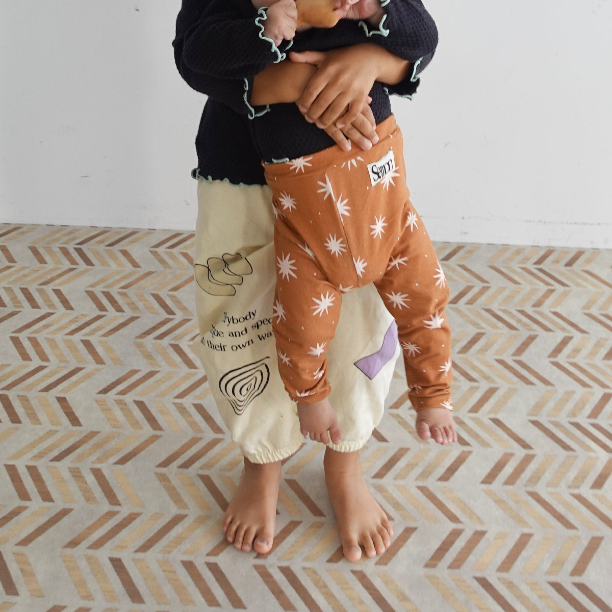 PRINTED PANTS