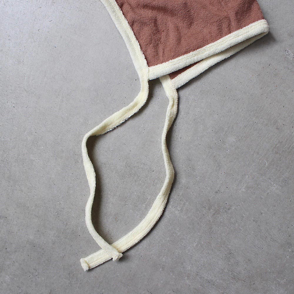 PILE PIPING BONNET
