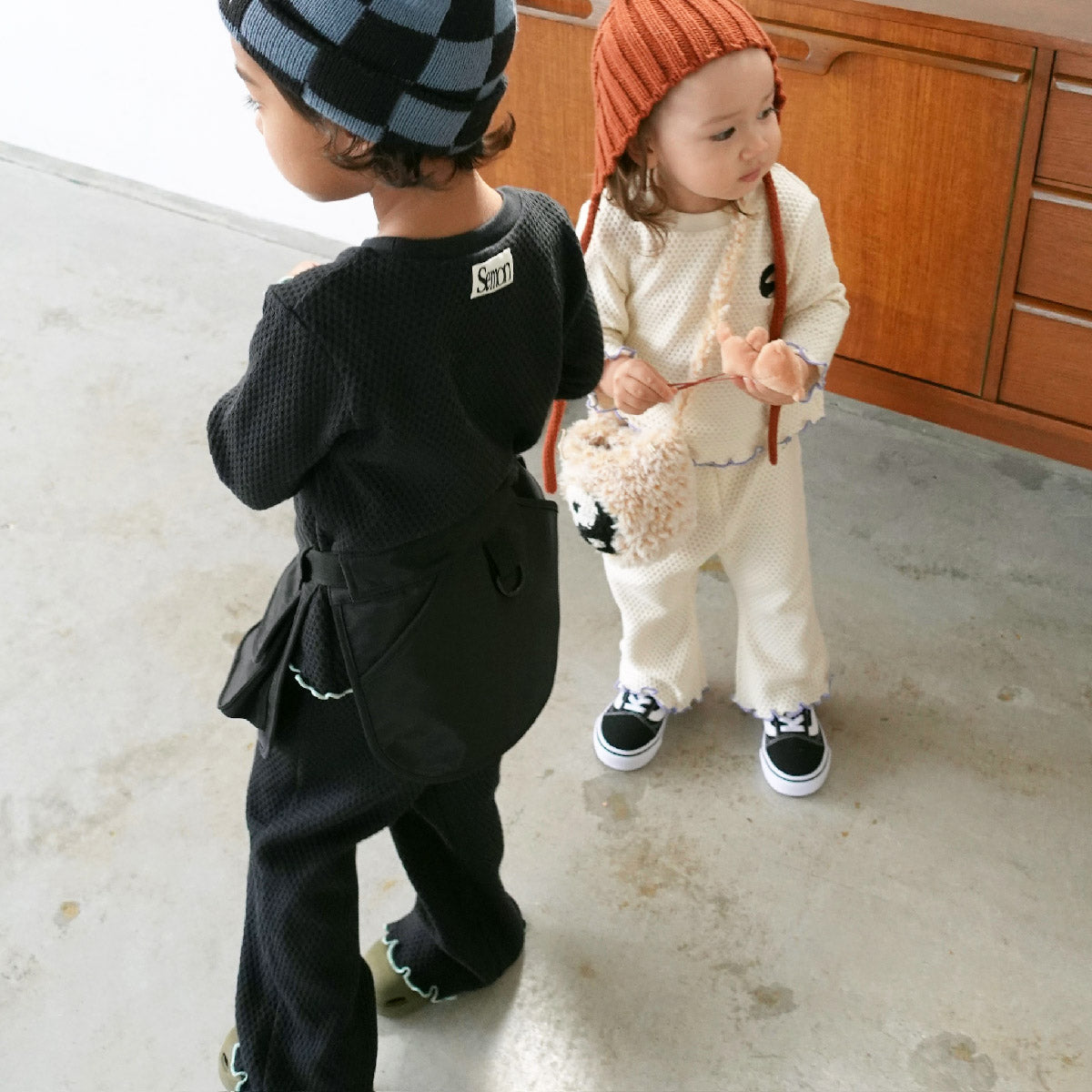 WAFFLE EMBROIDERED TOPS