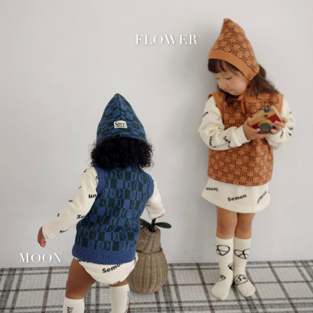PATTERN KNIT VEST
