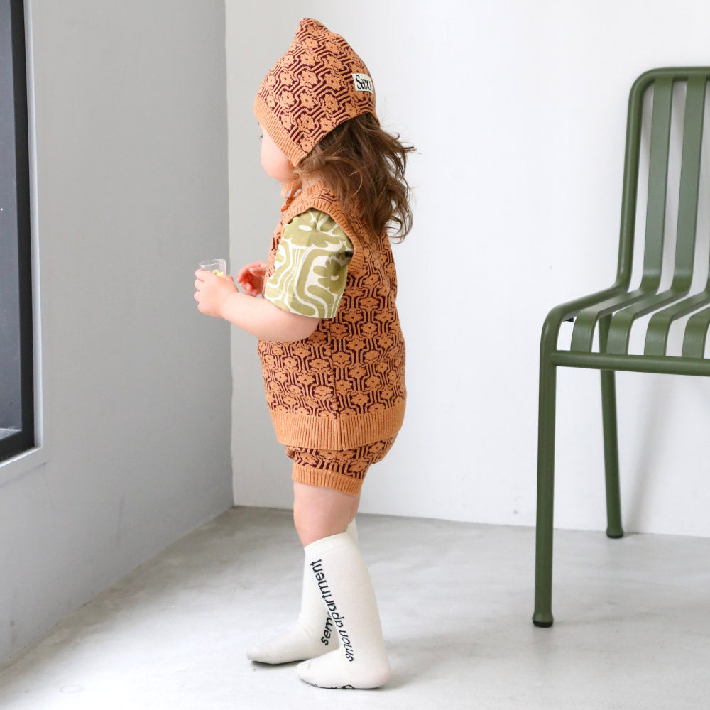 PATTERN KNIT VEST