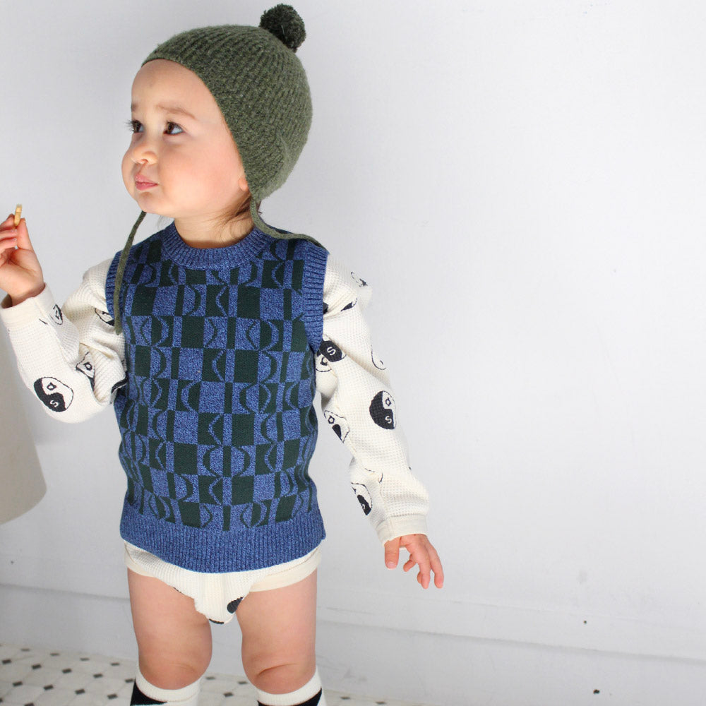 PATTERN KNIT VEST