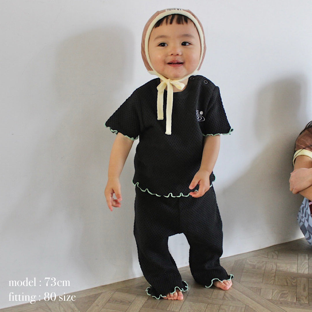 WAFFLE EMBROIDERED HALF SLEEVE TEE