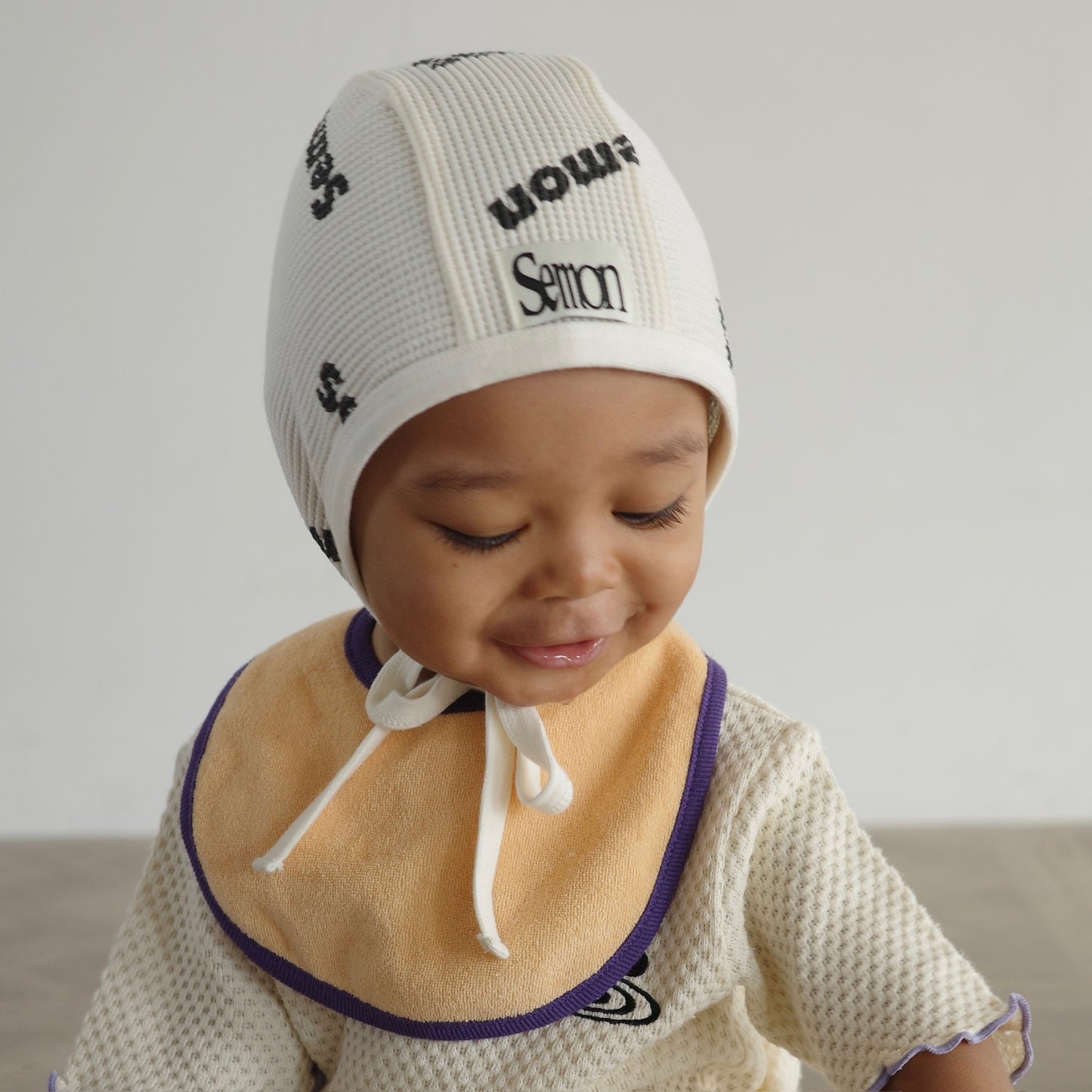 PILE PIPING BIB