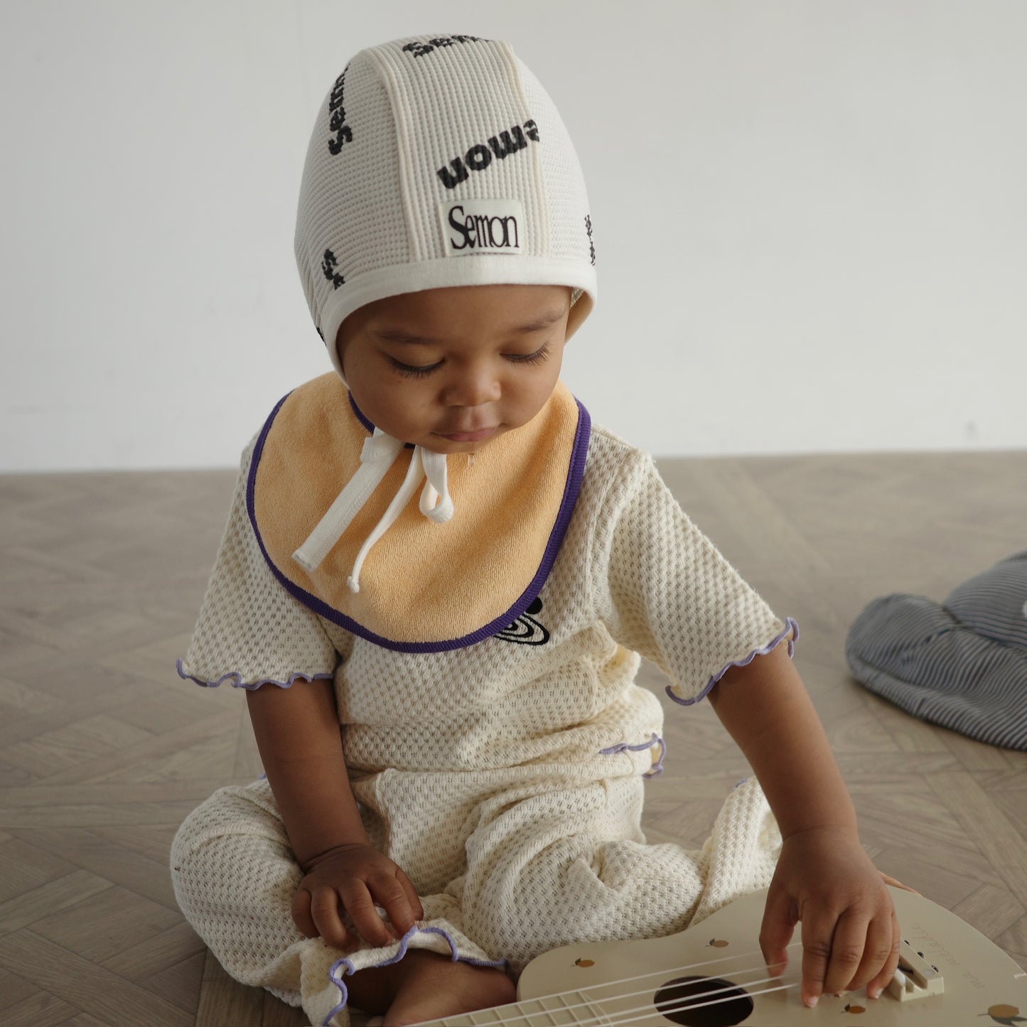 PILE PIPING BIB