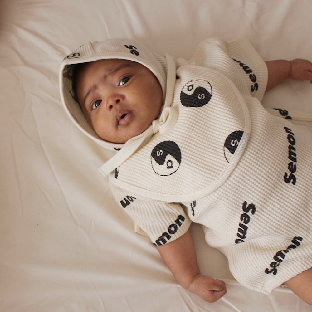 WAFFLE PRINT BIB