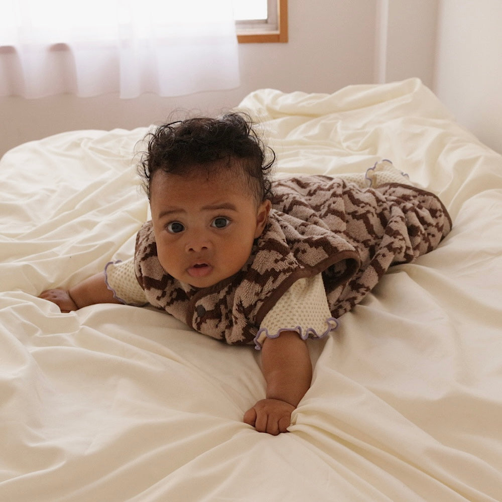 REVERSIBLE PATTERN SLEEPER