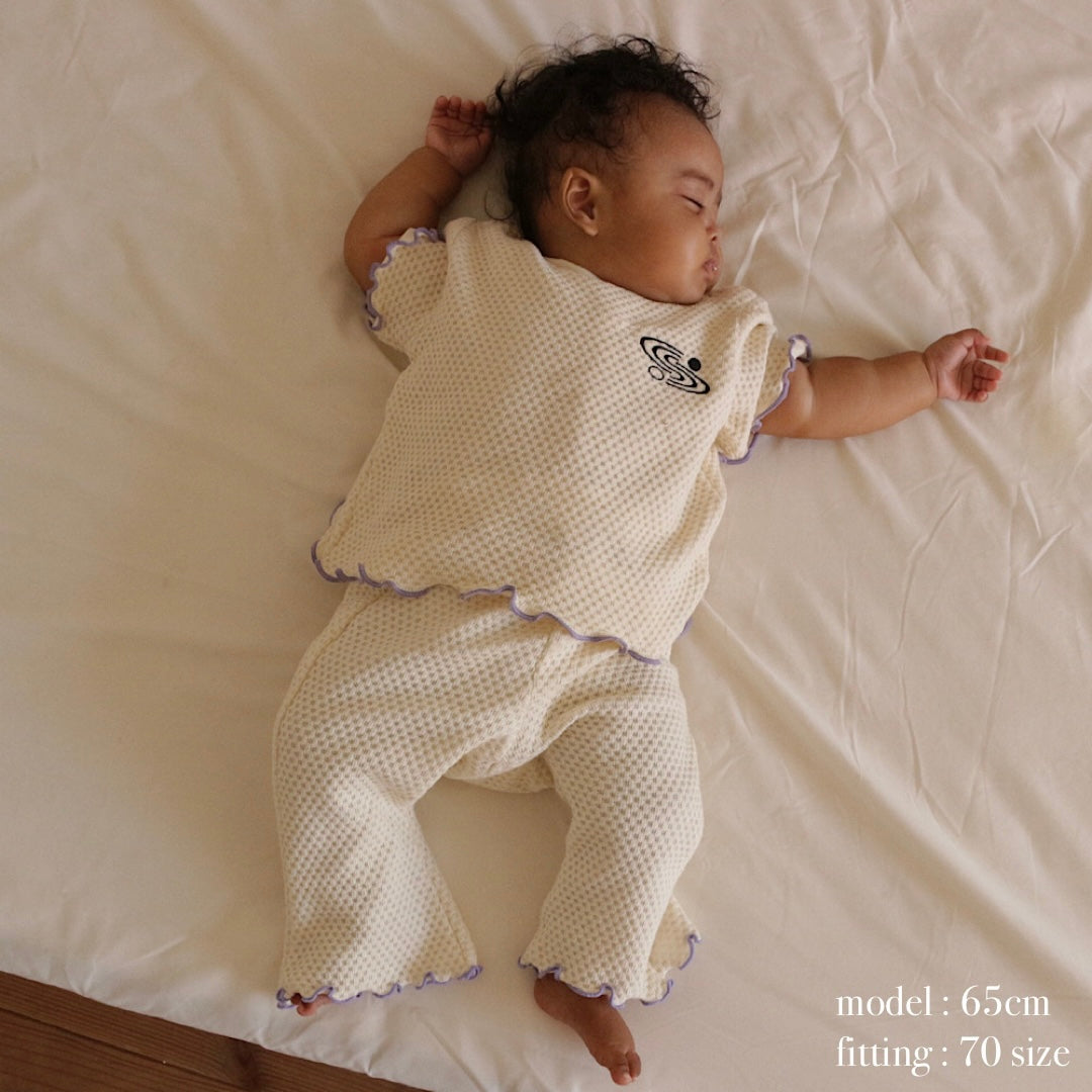 WAFFLE EMBROIDERED HALF SLEEVE TEE