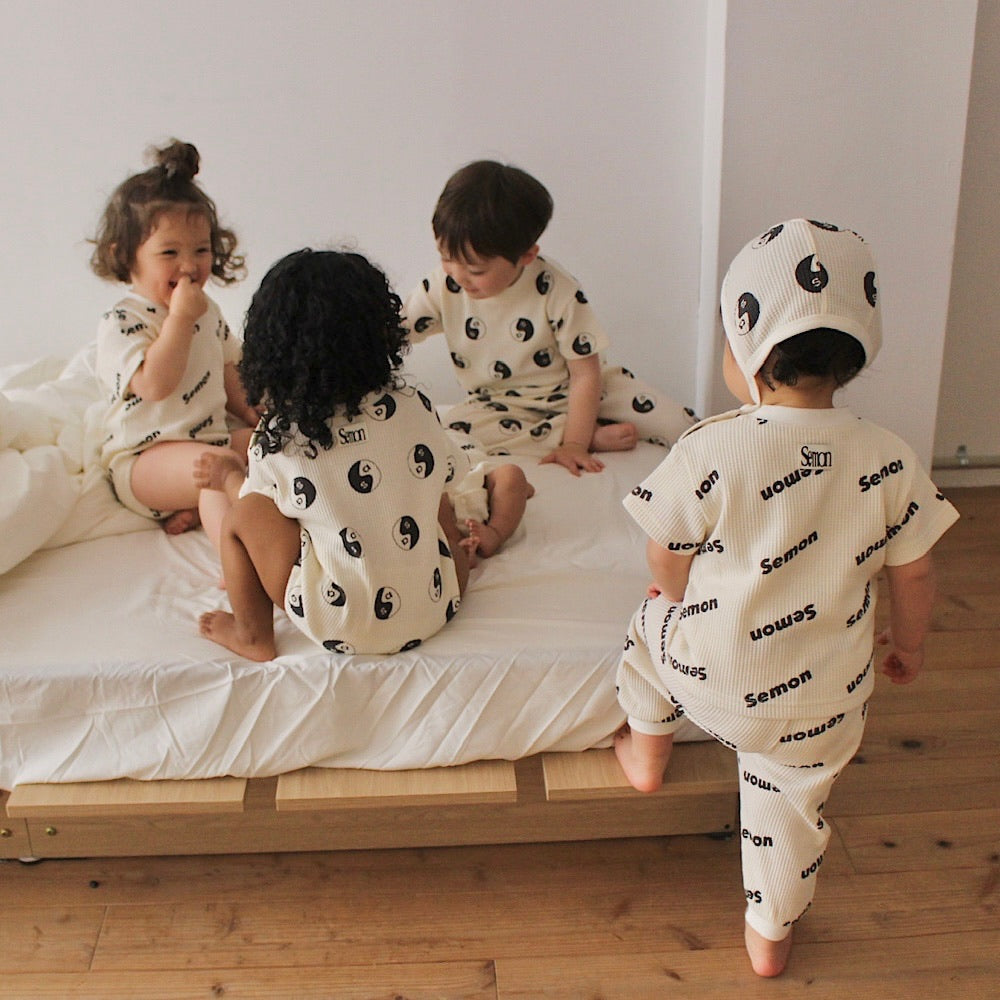 WAFFLE PRINT BONNET