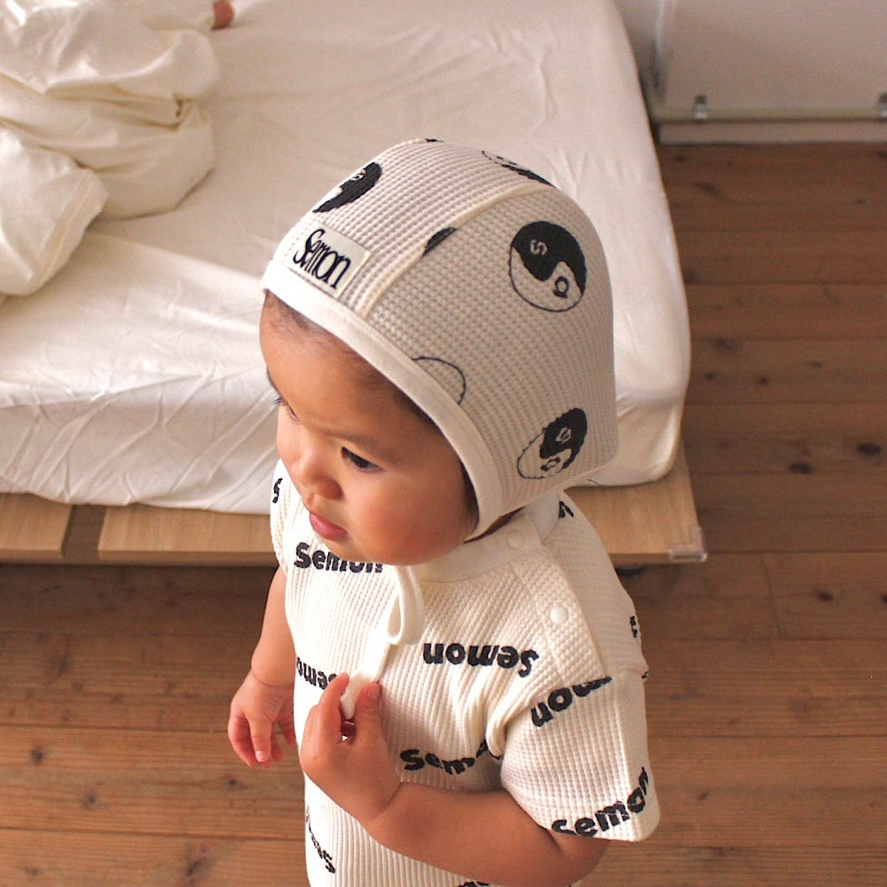 WAFFLE PRINT BONNET