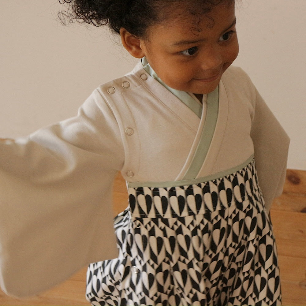 【ご注文から2週間以内でお届け】PATTERN HAKAMA ROMPERS