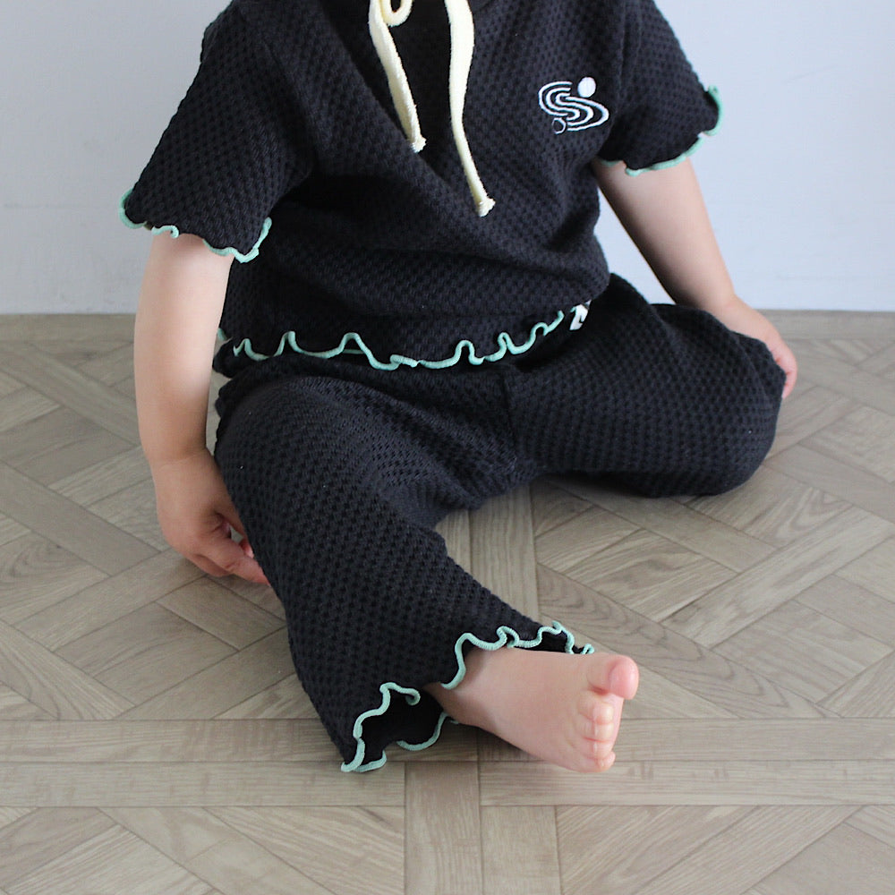 WAFFLE EMBROIDERED HALF SLEEVE TEE