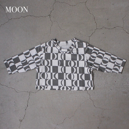Patterned long sleeve shirt