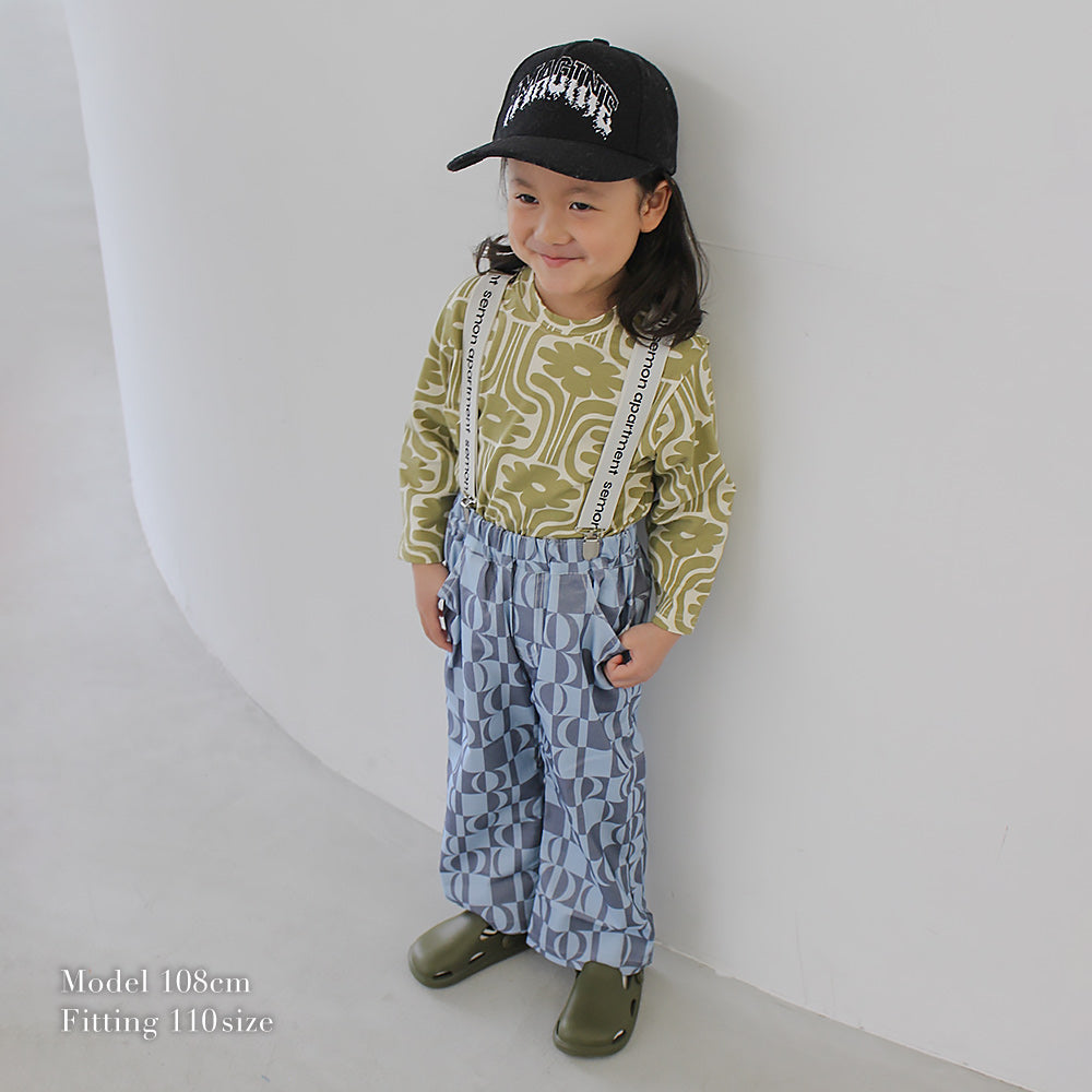 Patterned long sleeve shirt