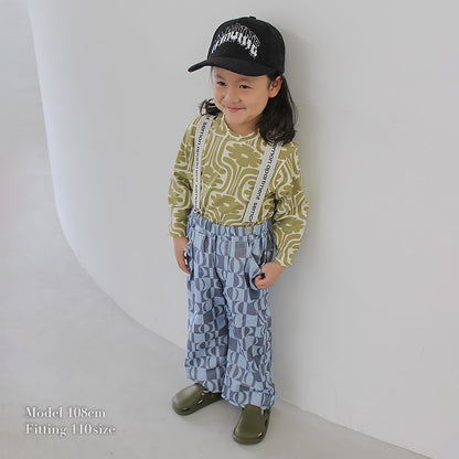 Patterned long sleeve shirt