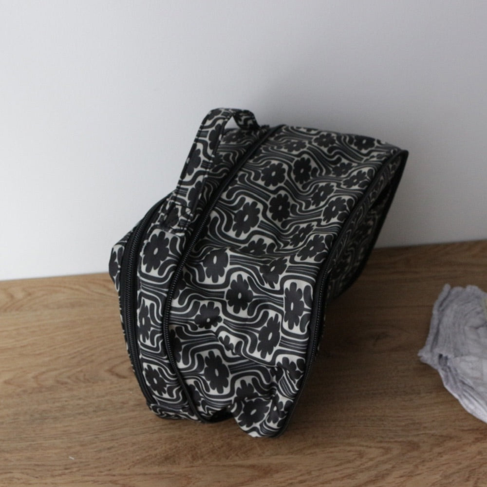 DIAPER COMPRESSION POUCH