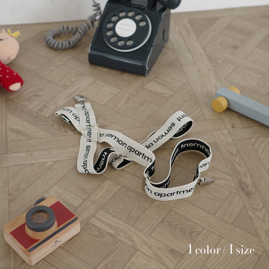 Logo suspender