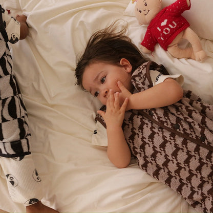 REVERSIBLE PATTERN SLEEPER