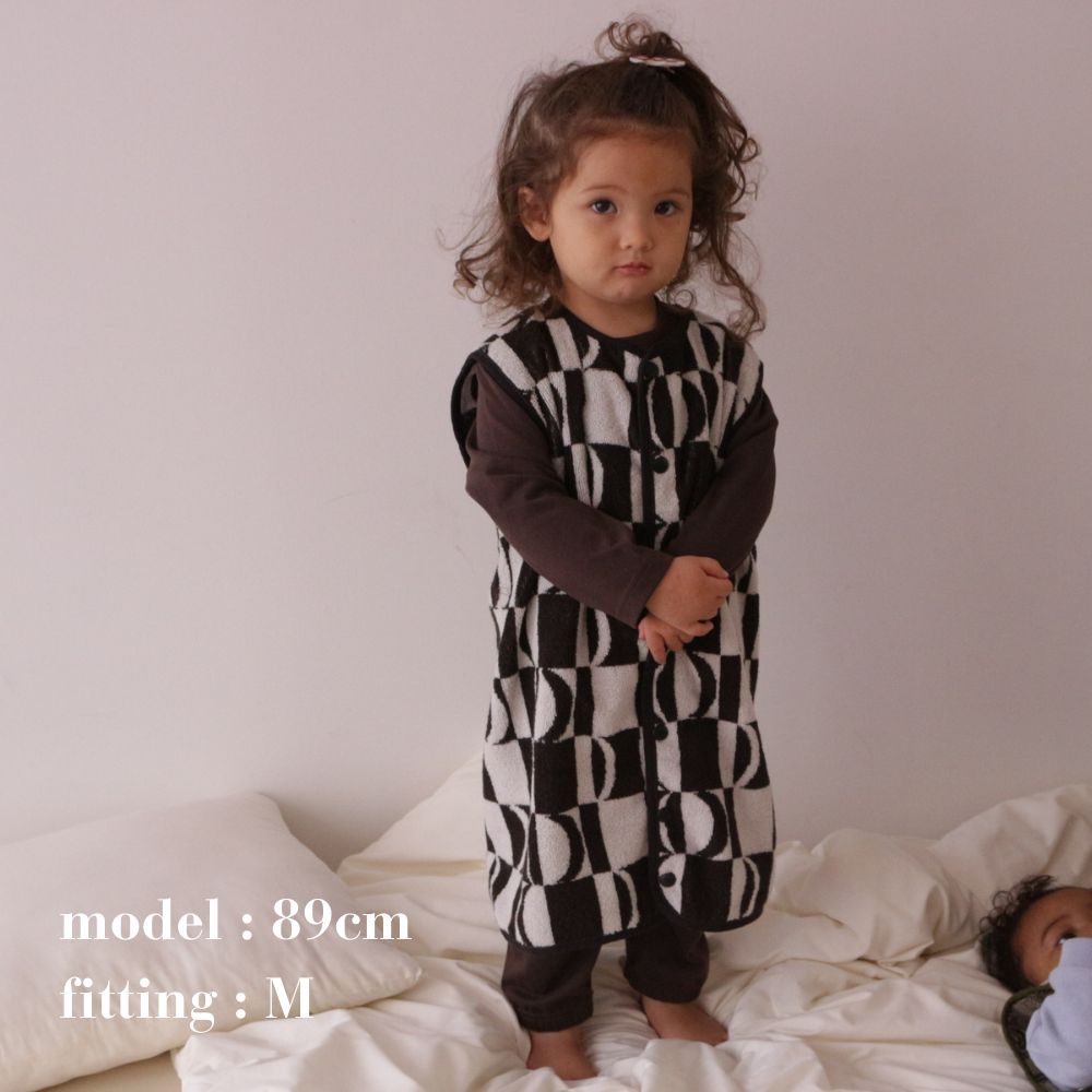 REVERSIBLE PATTERN SLEEPER