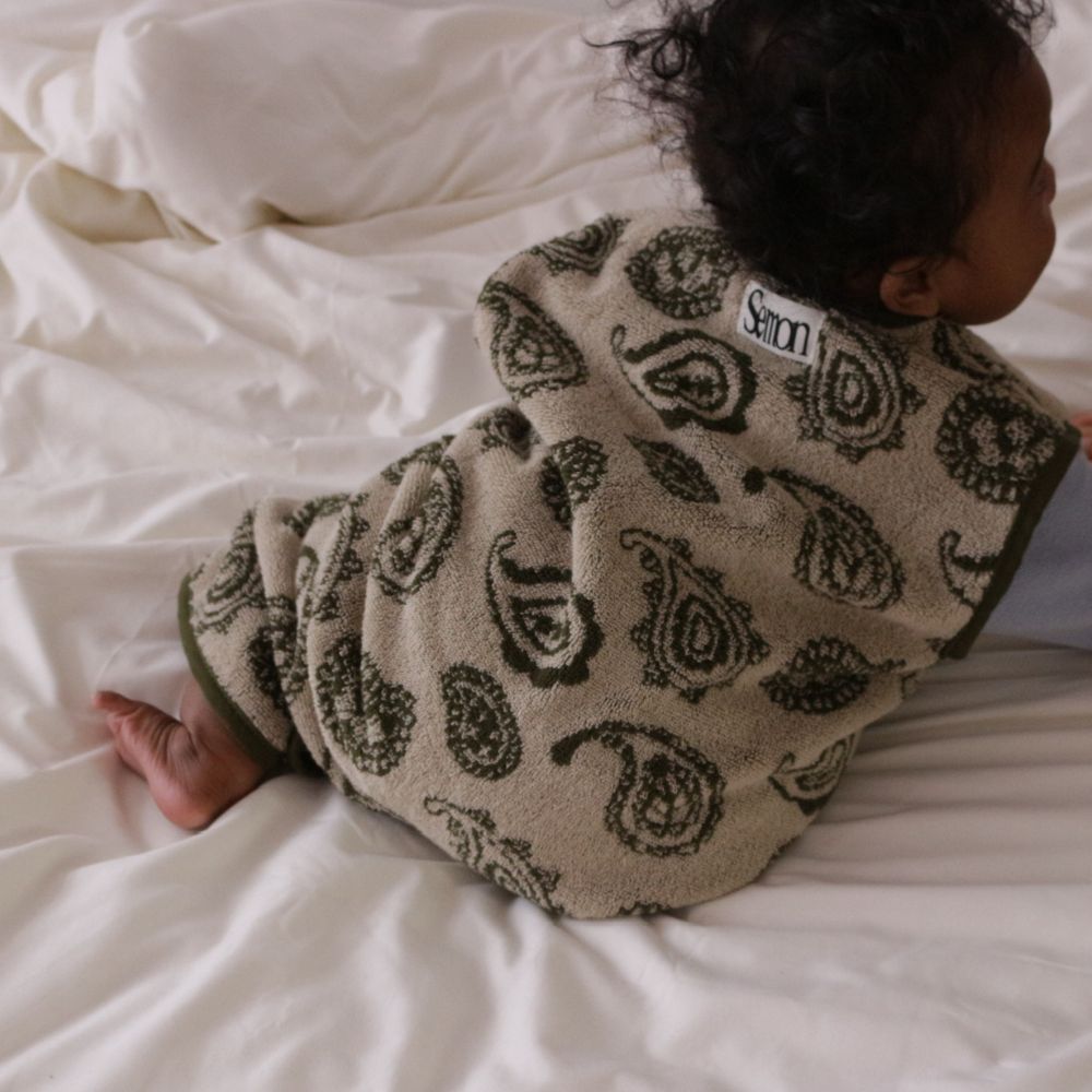 REVERSIBLE PATTERN SLEEPER