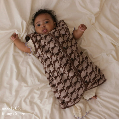 REVERSIBLE PATTERN SLEEPER